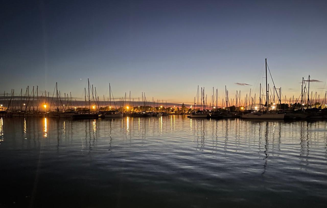 Studio Face A La Mer 4 Couchages - Gratuits Piscine Tennis Et Un Parking Prive Rare Et Tres Utile - Vue Magnifique Sur La Mer - Agreable En Toutes Saisons Ile Des Pecheurs - La Brigantine - Emplacement Et Vue Rares Au Cap D'Agde Eksteriør bilde
